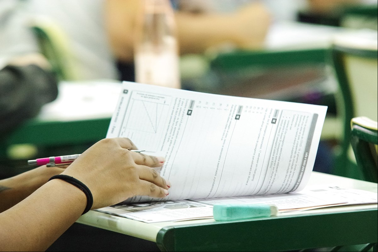 Justiça nega liminar que tentava suspender restrição de uso de aparelhos celulares nas unidades penais