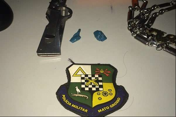 PM apreende adolescente suspeito de comercializar entorpecentes em Colniza