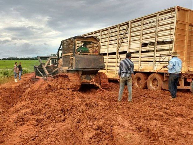 Chuvas e atoleiros em MT isolam três municípios e deixam 38 em alerta