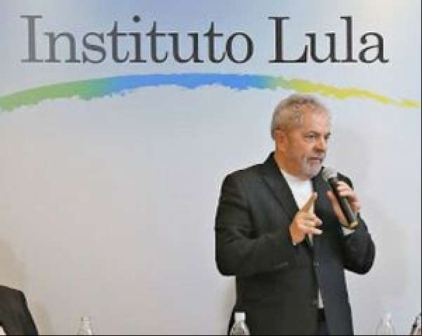 Instituto Lula É Atingido Por Bomba Caseira Na Noite Desta Quinta Em SP