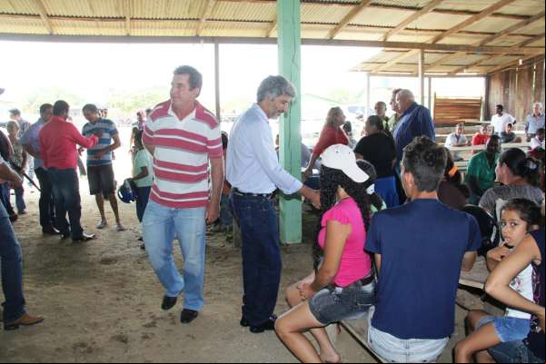 Comissão Assuntos Fundiários se reúnem com a comunidade Guaribense.