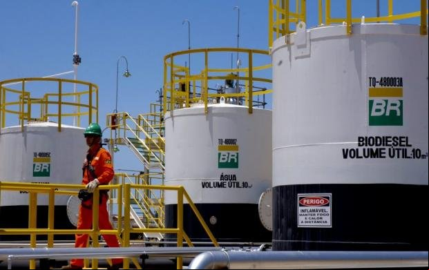 Gasolina e diesel sobem nas refinarias