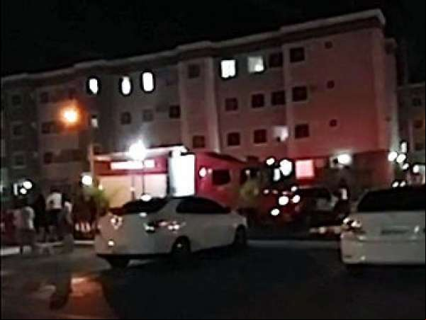 Mulher sobrevive ao pular do 4º andar durante incêndio em apartamento