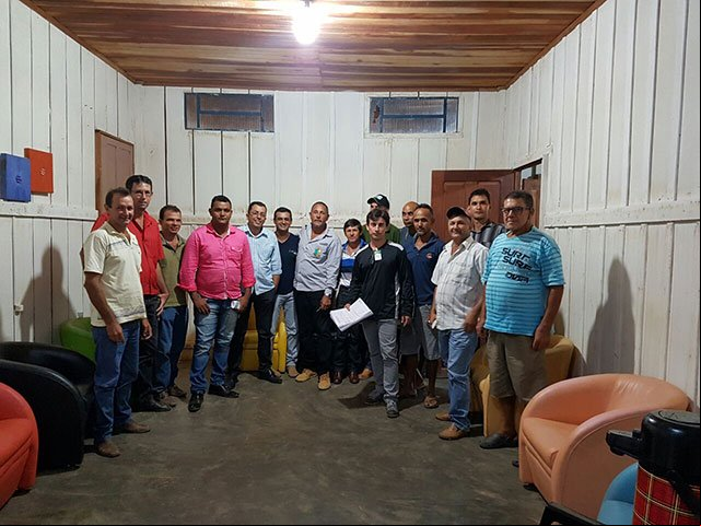 Câmara de Colniza discute plano de carreira, cargos e salários dos servidores públicos, com as categorias e sindicatos