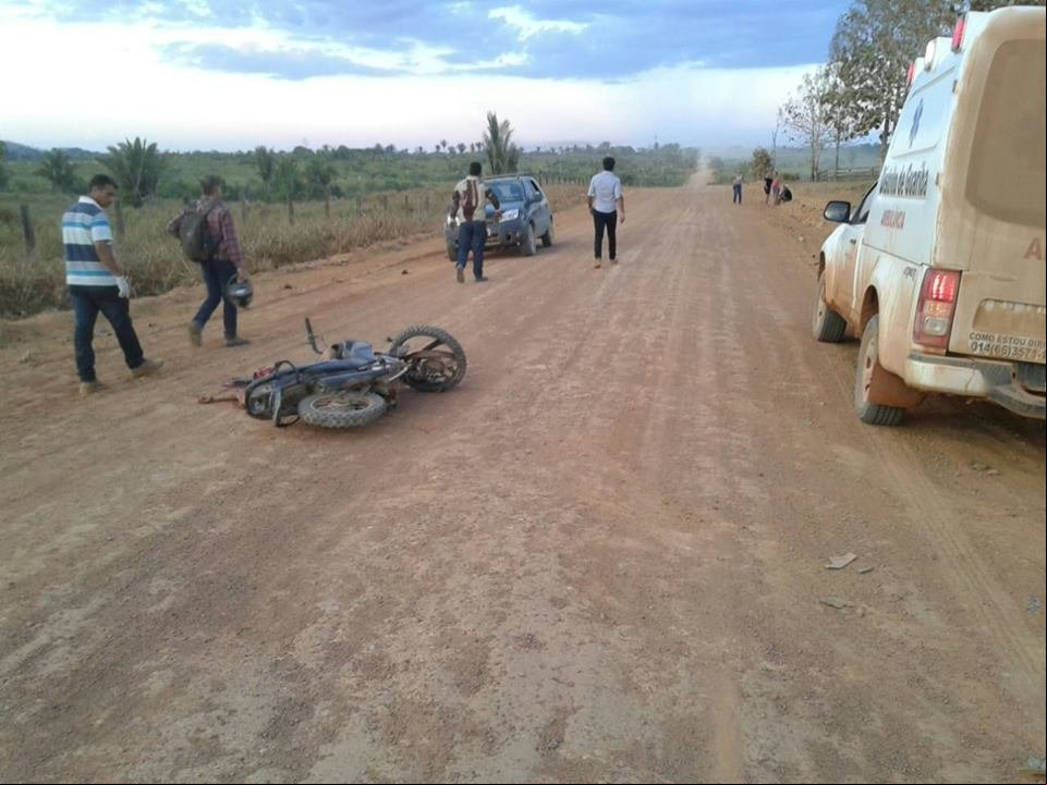 Acidente de trânsito mata adolescente de 12 anos que pilotava moto em Colniza