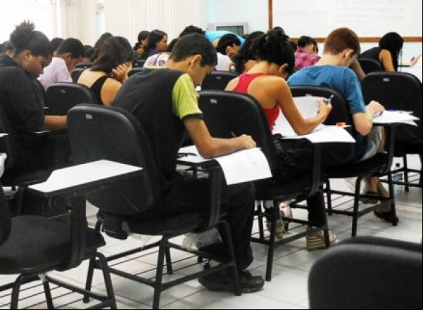 Fies voltará a aceitar novos contratos ainda neste ano