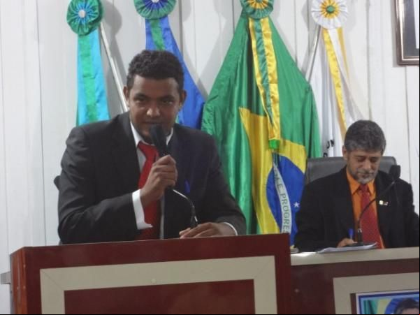 Vereador Oseia Guedes, volta cobrar em tribuna, instalação de Motor Estacionário em Hospital de Colniza