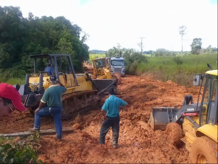 Cotriguaçu - Empreiteira já efetua serviços em pontos críticos da MT-170 