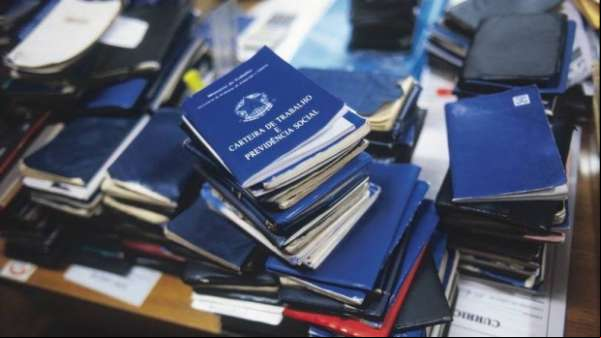 Desemprego sobe para 7,6%, maior taxa para janeiro desde 2009