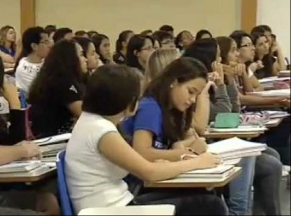 Mais de 60% dos alunos não dominam leitura e matemática