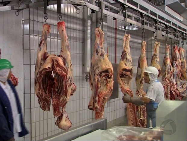 Instituto aponta queda de 57% nas exportações de carne bovina em MT