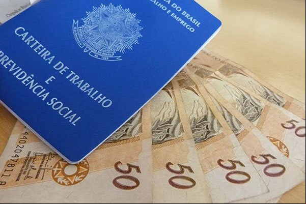 Nascidos em março e abril recebem benefício do PIS nesta quinta