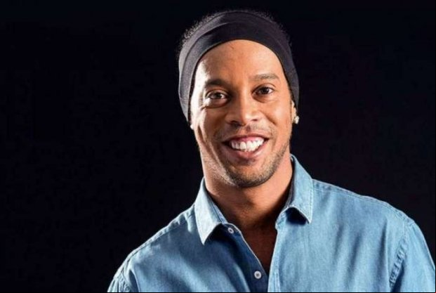 Ronaldinho Gaúcho vai se 'casar' com suas duas mulheres