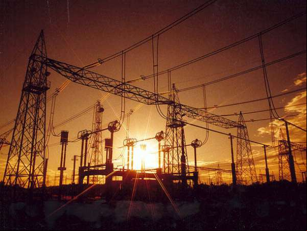 Conta de luz ficará 8% mais alta em 2016