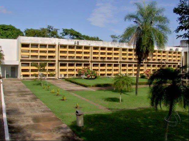UFMT abre concurso público com 32 vagas e salário de até R$ 10 mil