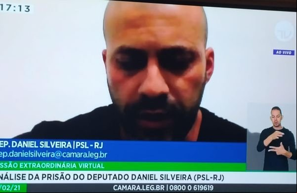 Em discurso na Câmara, Silveira diz que se excedeu ao atacar STF e pede desculpas