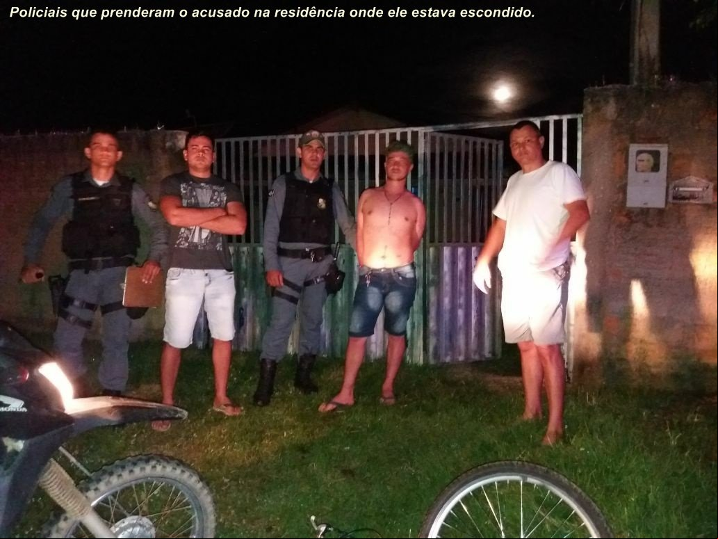 "Rixa" - Jovem é morto a golpes de facão em praça publica de Cotriguaçu (Fotos)