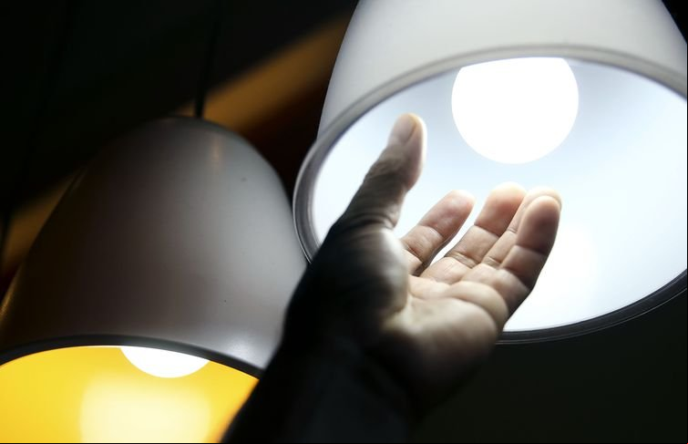 Aneel aprova reajuste nas contas de luz em seis estados
