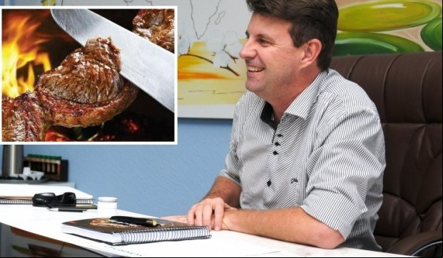Prefeitura gastou quase R$ 16 mil em churrascaria só em Março, gabinete do prefeito tucano puxou os gastos