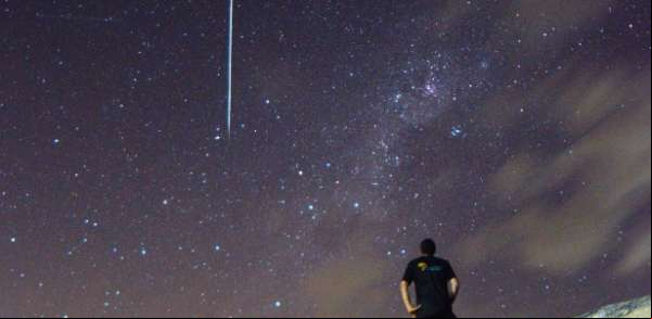 Chuva de meteoros do cometa Halley será visível na madrugada desta sexta