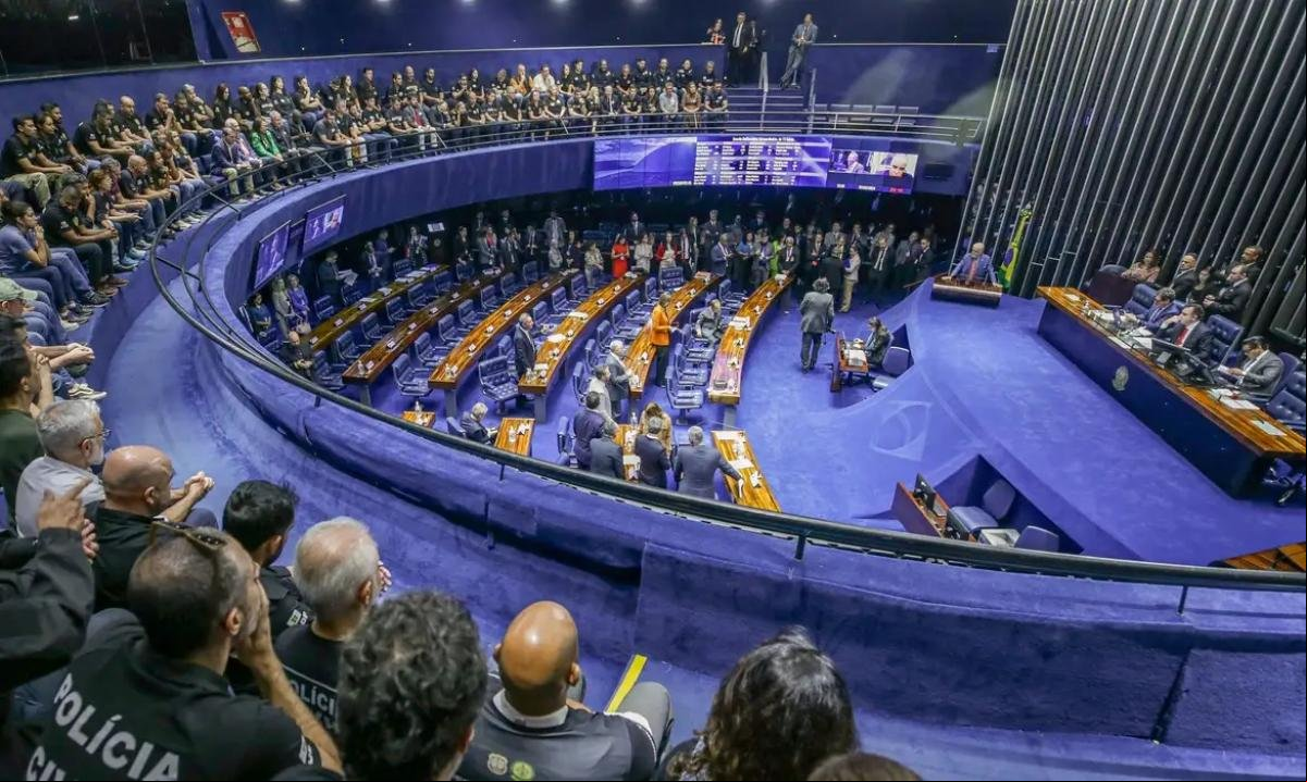 Plenário aprovou reajustes salariais para servidores de segurança publica; entenda