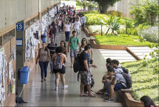 MEC prorroga até 31 de maio prazo para renovação de contratos do Fies