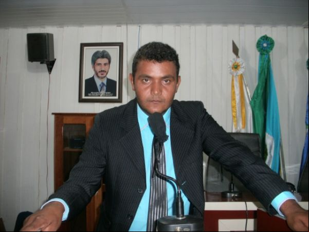 Em Colniza Vereador Solicita que seja realizado o patrolamento e Cascalhamento das ruas do Distrito do Guariba e da Comunidade Três Fronteiras