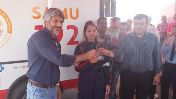 Prefeitura faz a entrega da SAMU para população de Colniza
