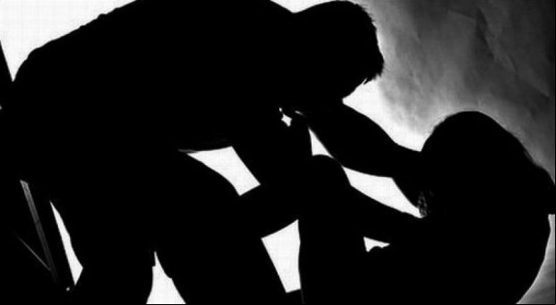 Adolescente é sequestrada e estuprada por casal em matagal