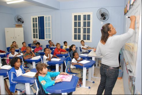 Prefeitura de Cotriguaçu-MT realiza seletivo para professor