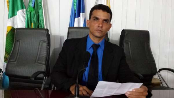 Vereador Tubarão pede para que seja realizada a extensão e instalação da rede de água na COAB II e demais ruas do Bairro Bela Vista em Colniza-MT