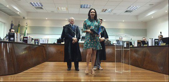 Servidora do TRE-MT recebe Menção Honrosa da Câmara Municipal de Colniza