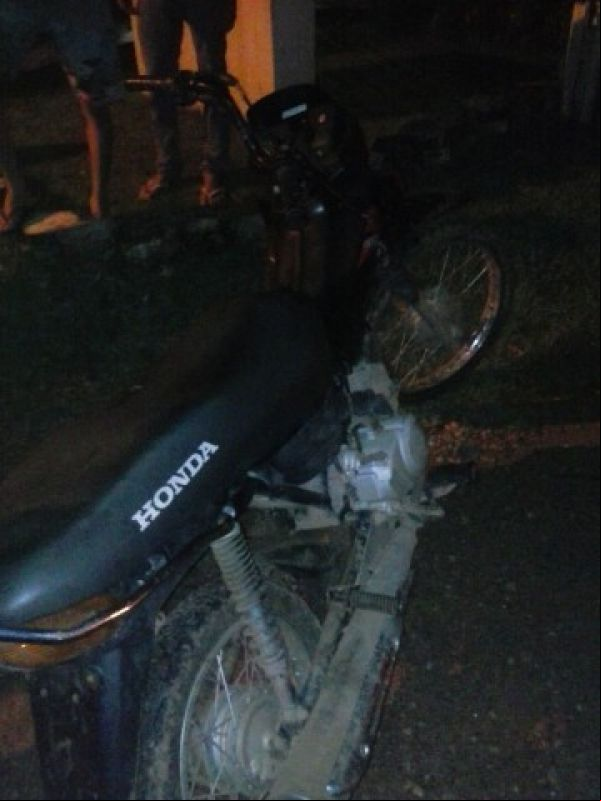 Policiais militares de Colniza recuperam moto roubada nesta semana