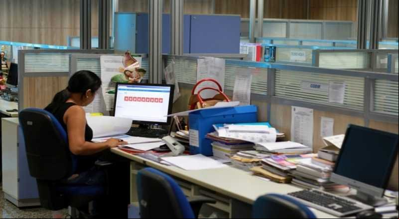 Servidores públicos poderão reduzir jornada de trabalho