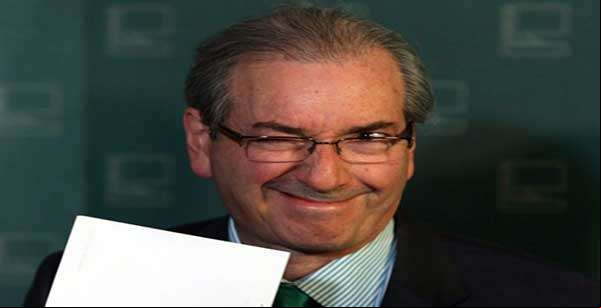 Eduardo Cunha rejeita mais quatro pedidos de impeachment de Dilma