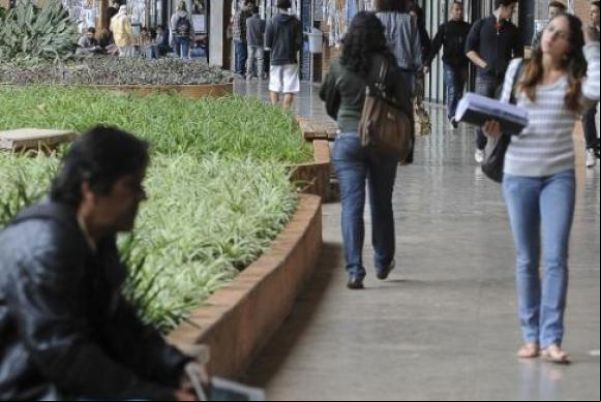 Entidades defendem nota mínima para empréstimo pelo Fies