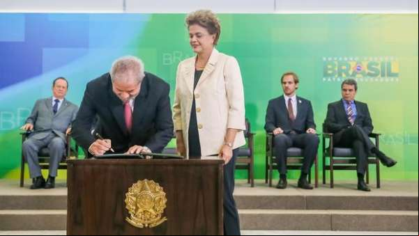 Urgente: Juiz suspende posse de Lula como ministro da Casa Civil; AGU vai recorrer