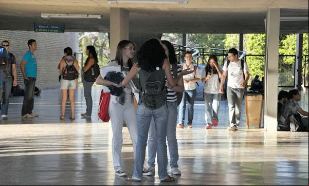 MEC abre processo contra 79 instituições de ensino superior