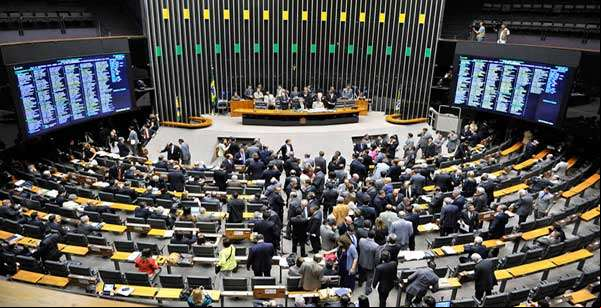 Maioria do Senado é contra PEC que reduz idade penal, apura G1