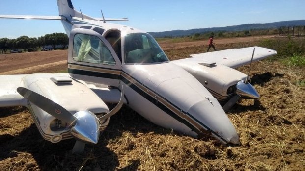 Bimotor realiza pouso forçado no aeroporto de Guarantã do Norte