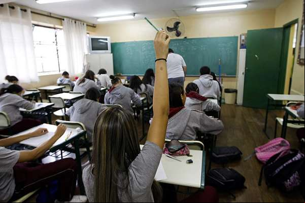 Desde 2007, metade dos municípios atinge meta do Ideb para 5º ano do fundamental