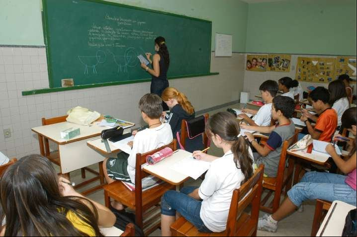 CNE aprova nova base nacional curricular para o ensino médio