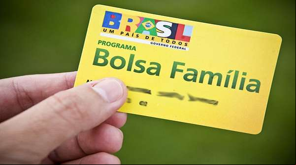 Orçamento não tem espaço para reajuste do Bolsa Família, diz secretário