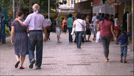 Expectativa de vida do brasileiro é de 75,8 anos, diz IBGE