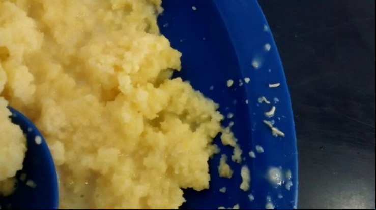 Larvas são achadas na merenda por alunos de escola estadual