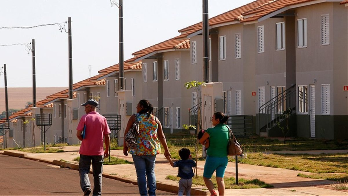 Governo vai lançar nova modalidade de FGTS que alivia prestações da casa própria, entenda
