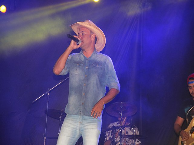 19º Expocol termina neste domingo com a final do Rodeio e sorteio de prêmios