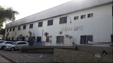 Menina de 10 anos que engravidou deixa hospital