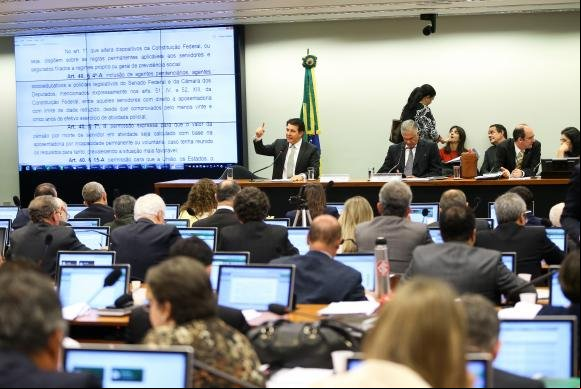 Comissão Especial vota hoje destaques à reforma da Previdência