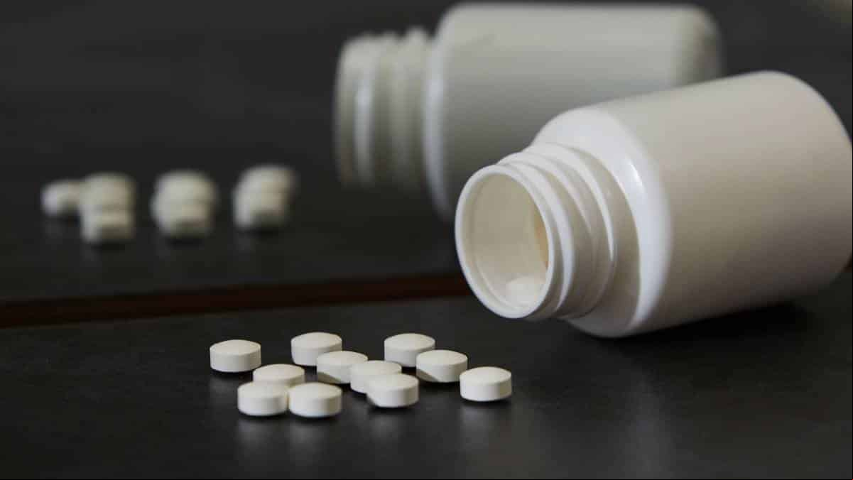 Antiviral contra hepatite C tem eficácia contra a Covid-19, diz estudo